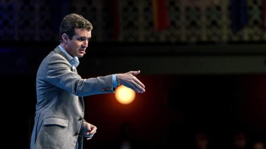 Pablo Casado durante su intervención en el Teatro Circo de Murcia.