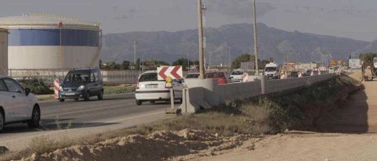 En este punto está proyectado el puente que afecta al poliducto de CLH.