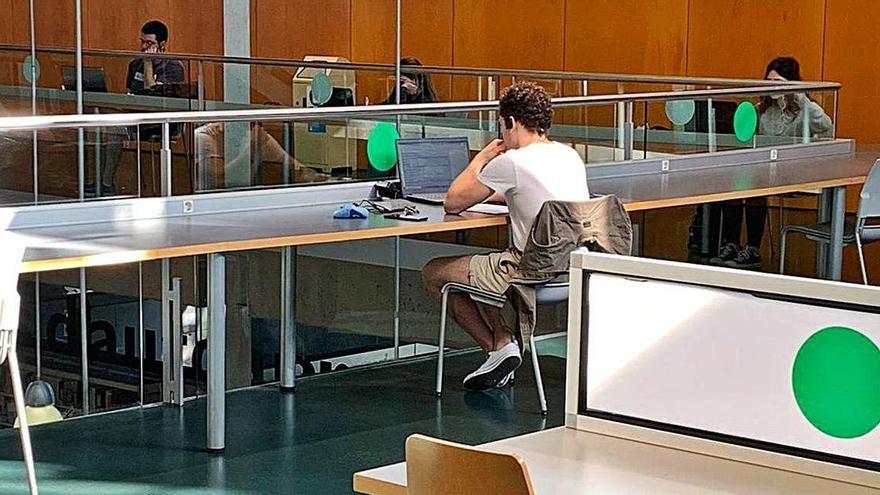 La biblioteca de la universitat, oberta des del juny amb mesures de distanciament social
