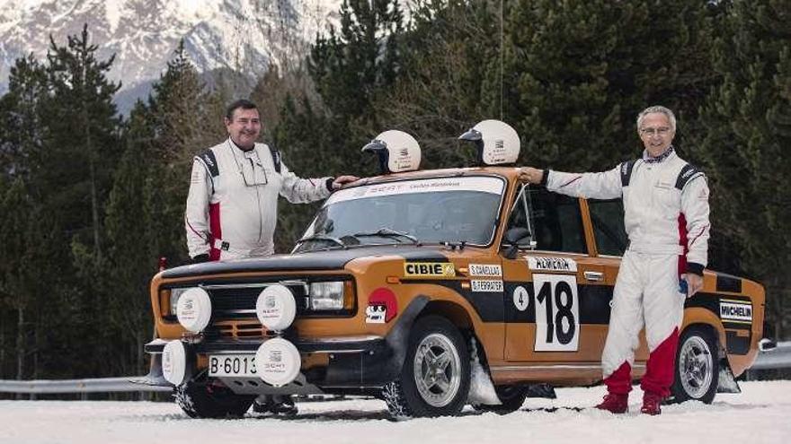 Ferrater y Cañellas, con el 124-1800 con el que correrán el &quot;Monte&quot; 2017. En el centro, Zanini y Petisco, recibiendo sus copas como terceros clasificados. A la derecha, el 124-1800 de Zanini, en un tramo.