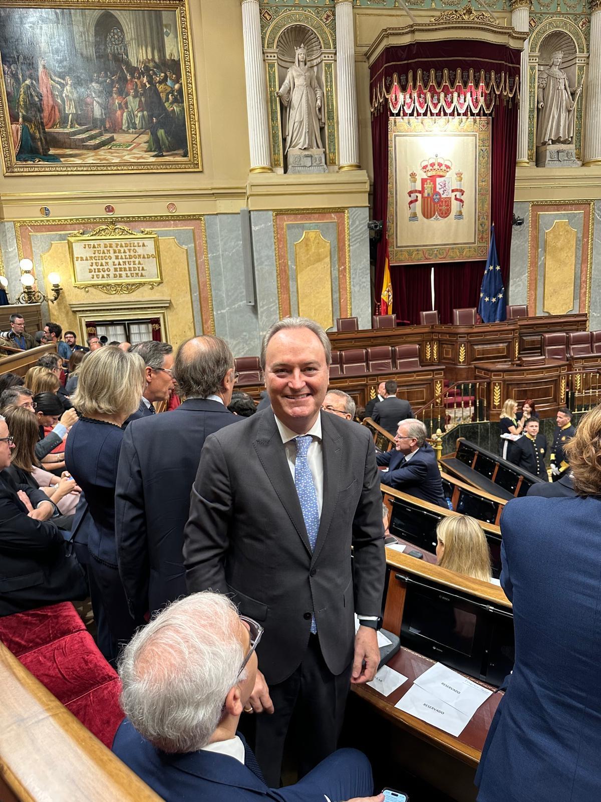 Galería de imágenes: Diputados y dirigentes de distinto signo político de Castellón, con el Papa