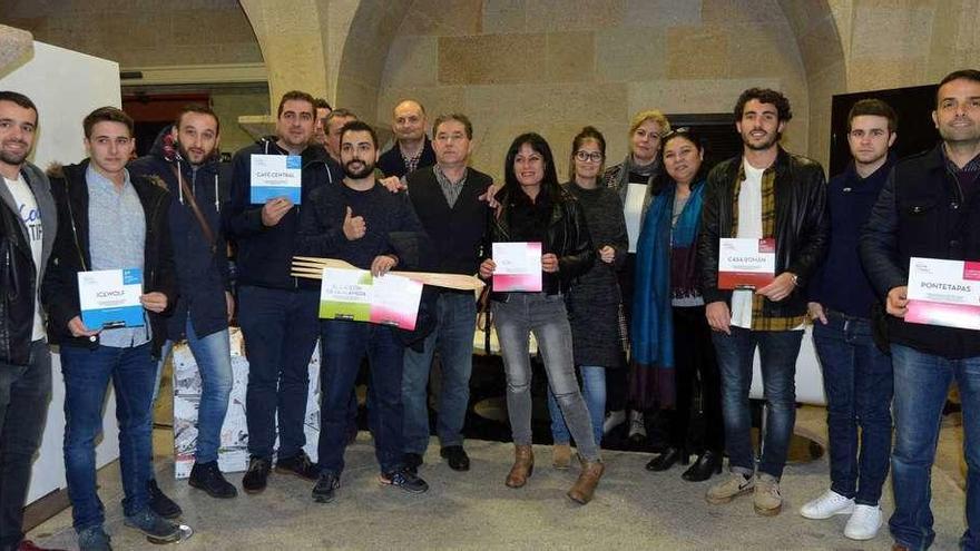 Todos los premiados, tras la gala celenrada en la Casa da Luz. // Gustavo Santos