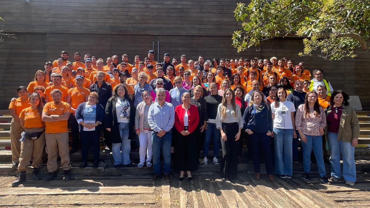 El consejero de Empleo, Juan Díaz, da la bienvenida a los alumnos del proyecto ‘Gran Canaria, Garantía Juvenil 2024-2025’