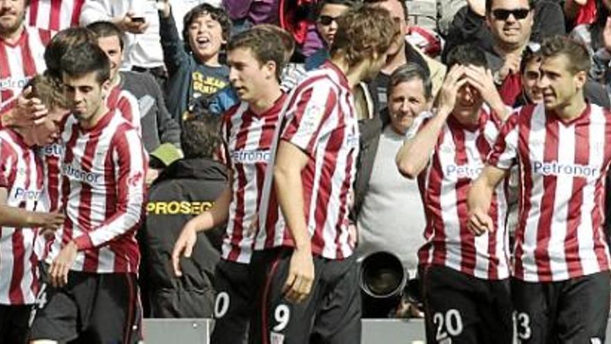 La falta de acierto y el partidazo de Iraizoz castiga a los valencianistas.