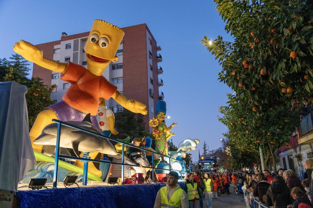 Fotogalería | Así fue el paso de los Reyes Magos por Badajoz