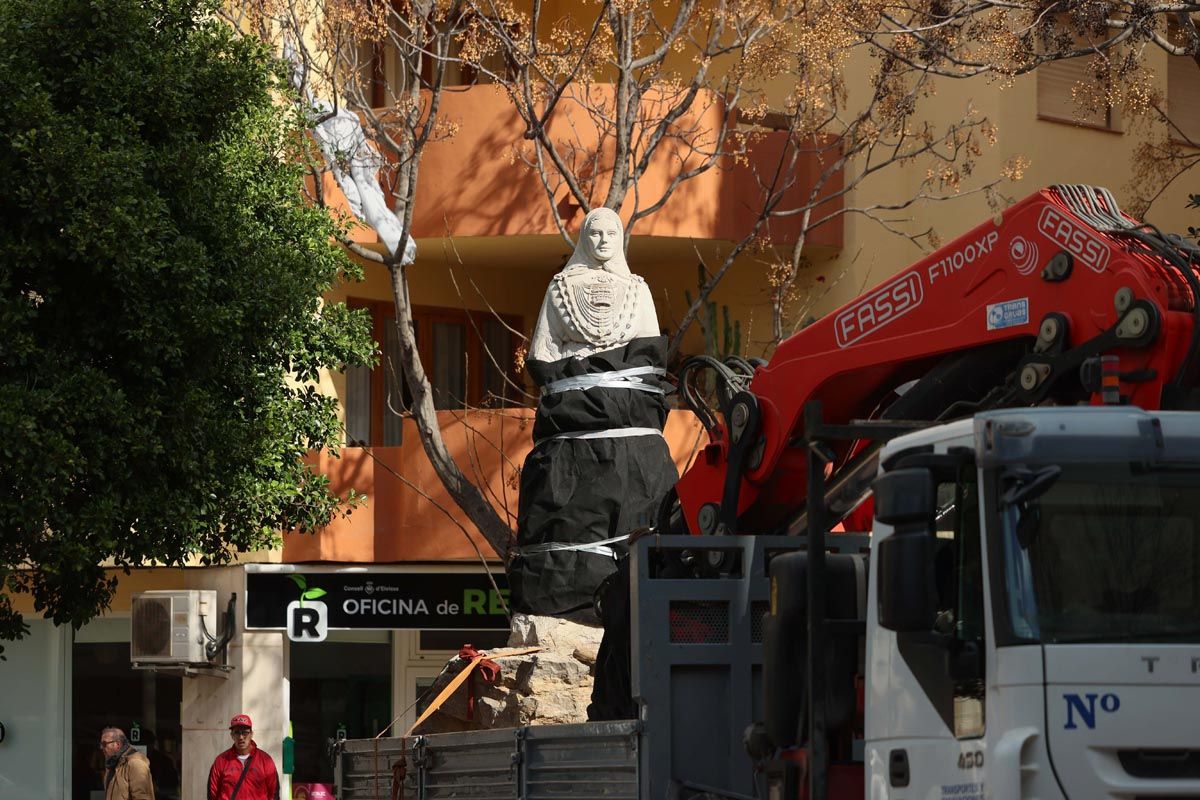Galería: Todas las imagenes del traslado de la pagesa de Ibzia a su nueva ubicación
