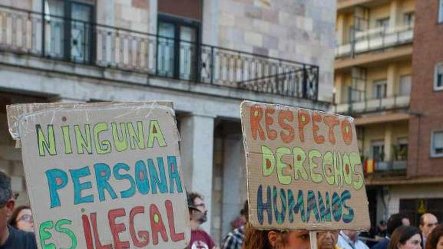 Manifestación en apoyo de los refugiados.