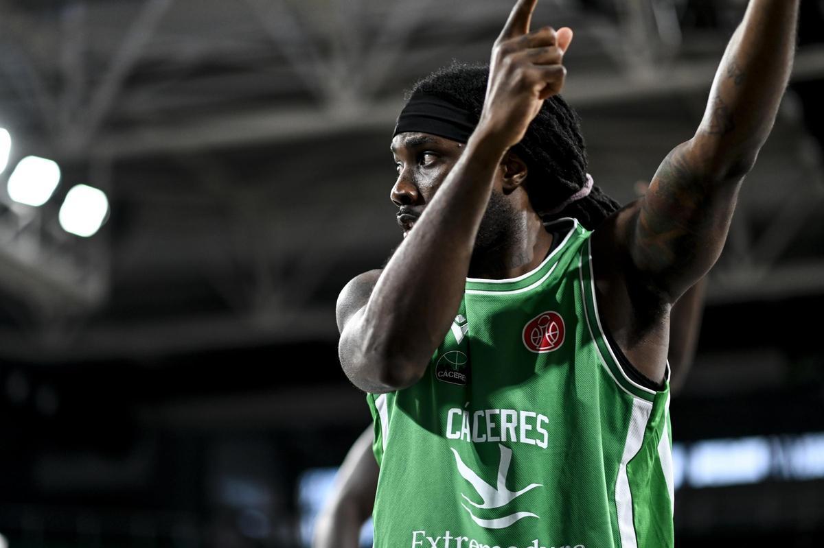 Fotogalería | Las imágenes del Cáceres Patrimonio - Logrobasket