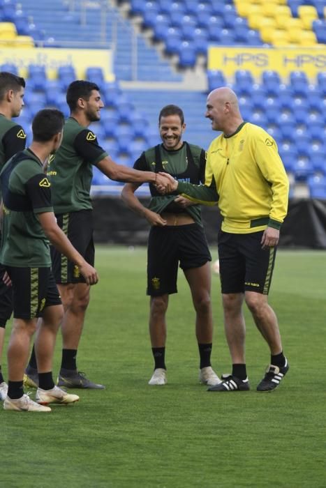 DEPORTES 05-03-19  LAS PALMAS DE GRAN CANARIA.  Primer entrenamiento de Pepe Mel. FOTOS: JUAN CASTRO