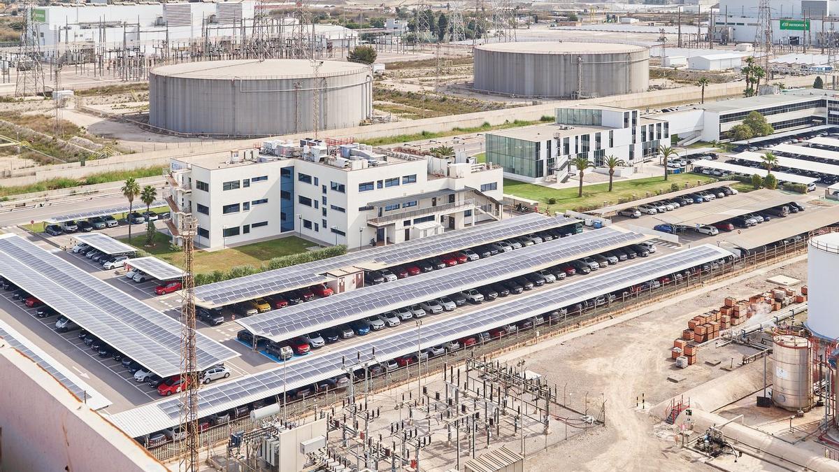 UBE, con planta en Castellón, produce materiales para polímeros, fertilizantes, química fina, poliamidas para envases y embalajes de alimentos y para el sector de la automoción.