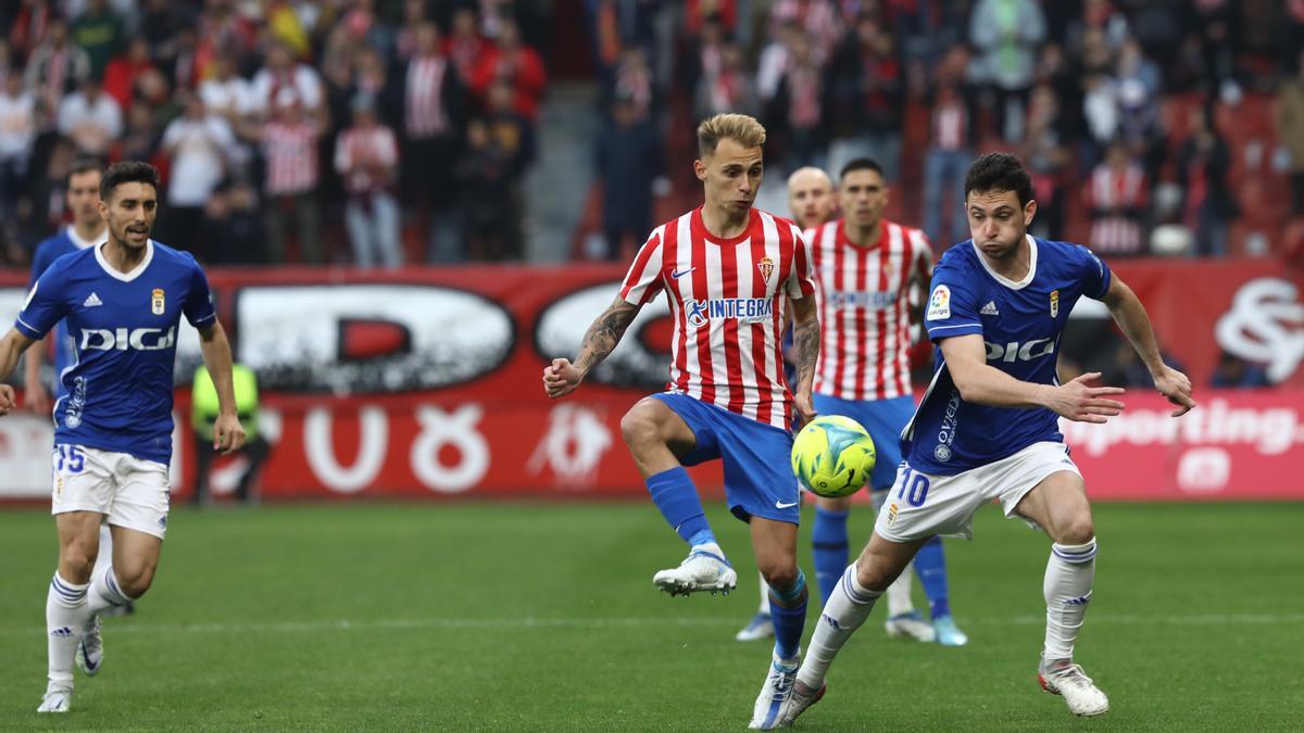 EN IMÁGENES: Así fue el derbi asturiano en El Molinón