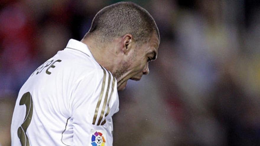 Pepe durante un momento del partido contra el Villarreal.