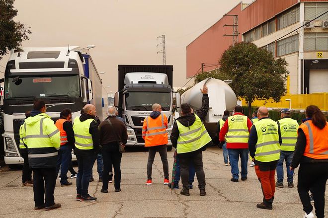 Los transportistas intensifican la huelga en Córdoba