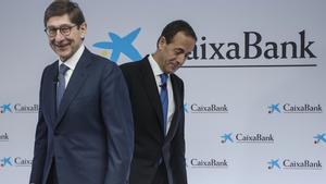 CaixaBank distribuirá un dividendo de 2.890 millones de euros. Lo explican José Ignacio Goirigolzarri y Gonzalo Gortázar