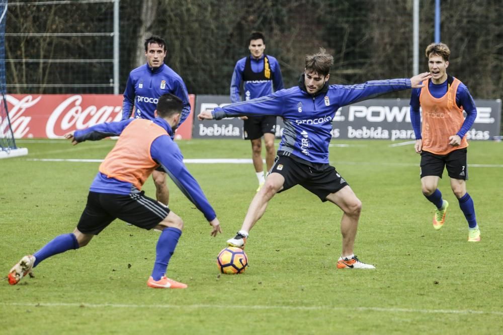 Tensión en el entrenamiento del Real Oviedo