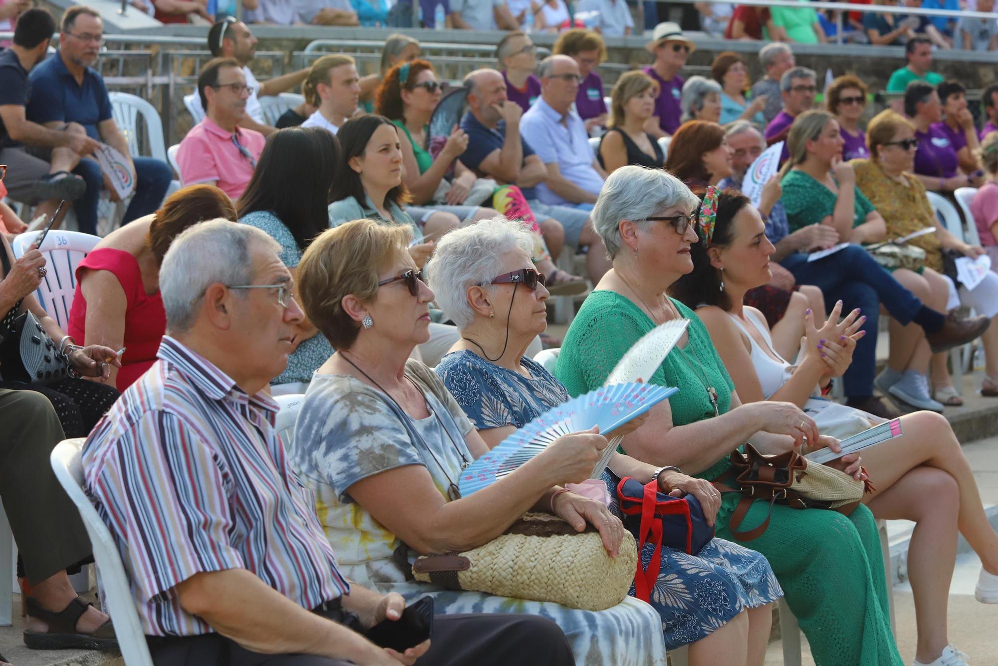 Yolanda Díaz en la campaña electoral andaluza en Córdoba