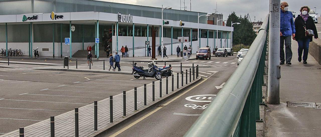 La estación de ferrocarril de Sanz Crespo.