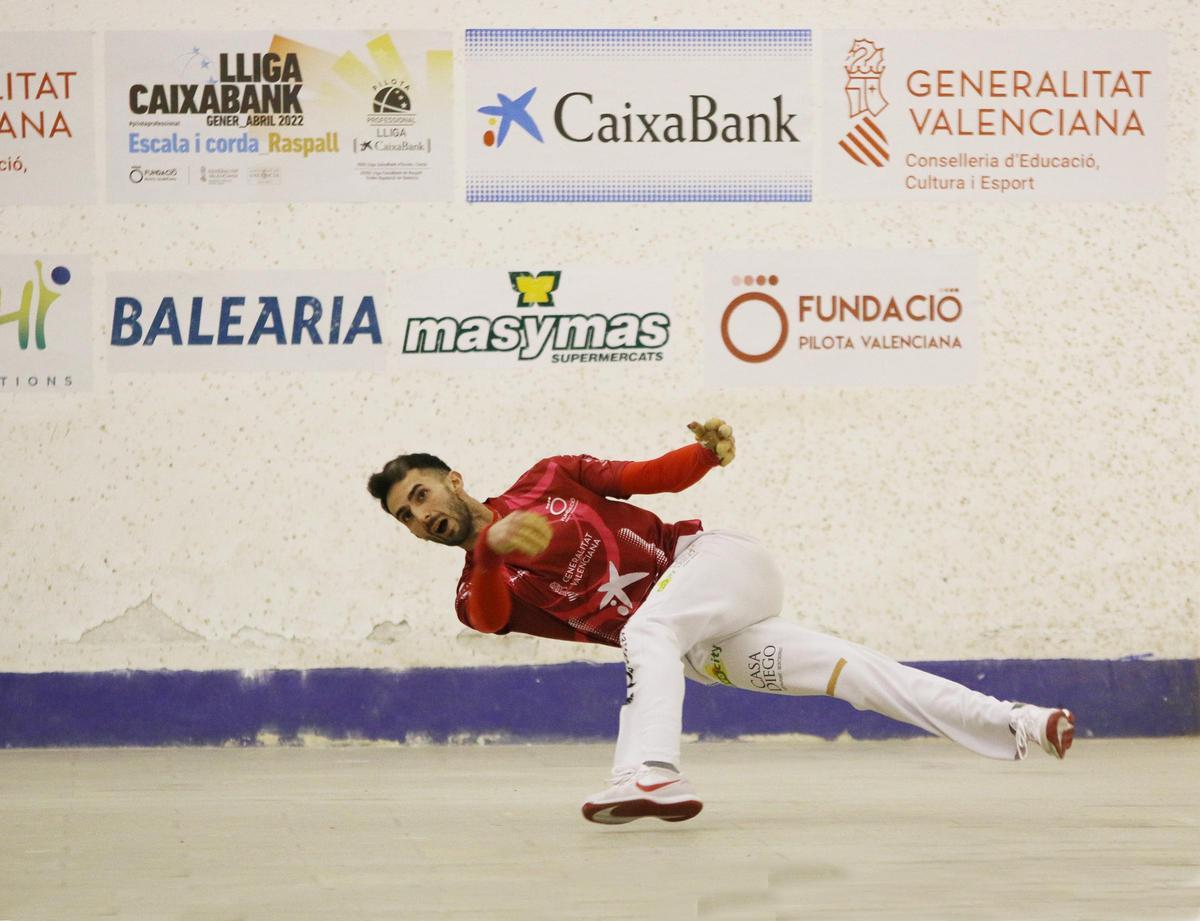 El trio de Marc va adjudicar-se els primers tres tantejos del duel.