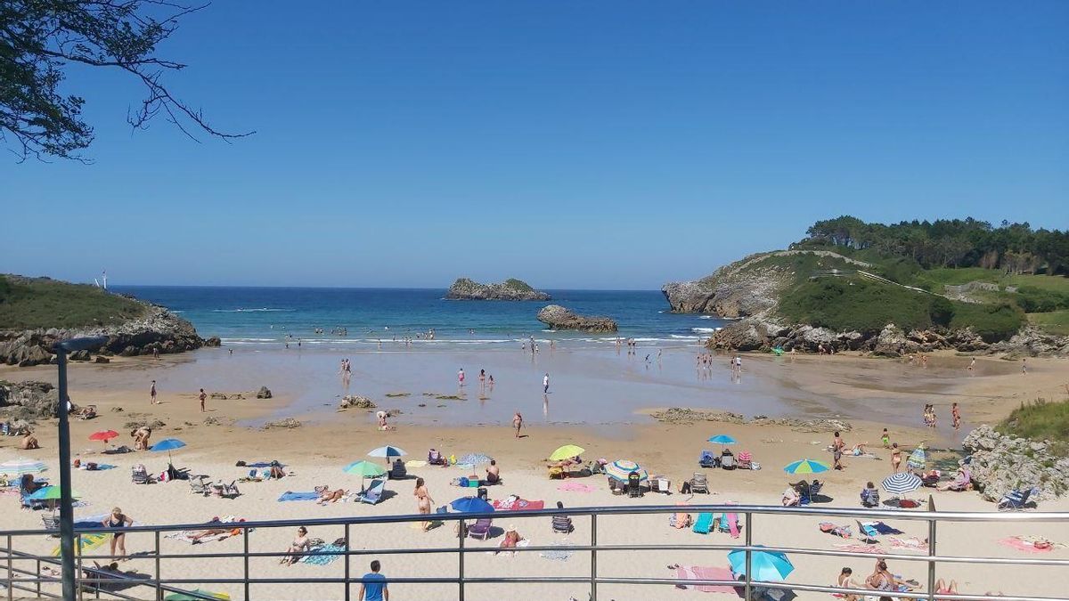 Playa de Palombina (Llanes).