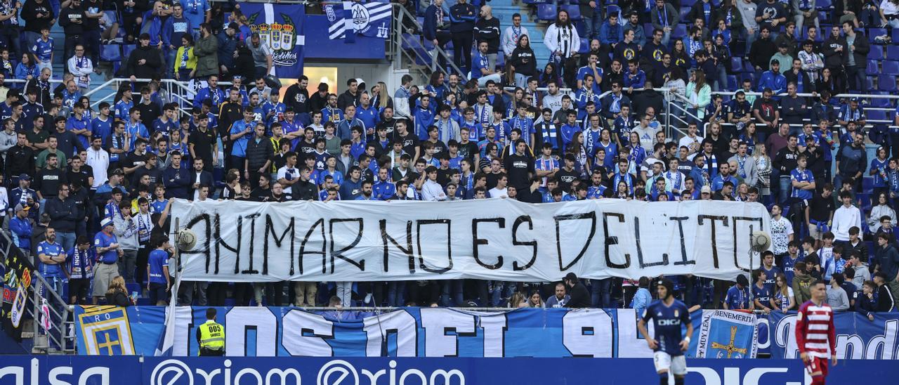 El Fondo Norte del Tartiere, durante el Real Oviedo-Granada