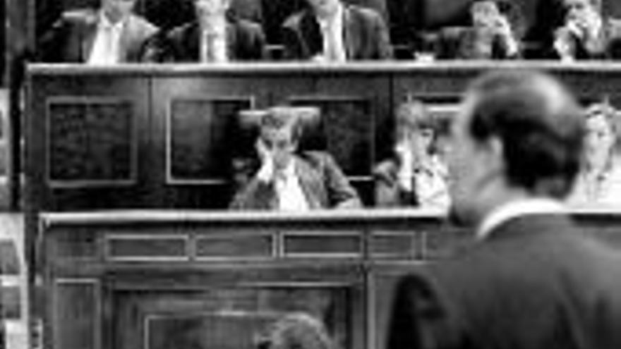 Zapatero acepta el desafío de debatir el 11-M