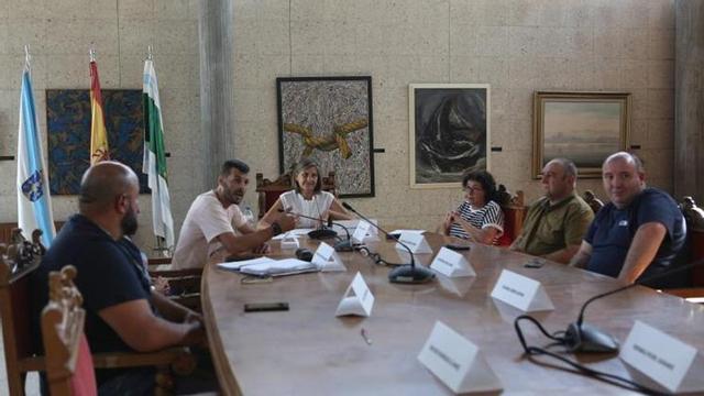 La corporación municipal forcaricense, a excepeción del PSOE, en el pleno de este miércoles.  | BERNABÉ/ AMANDA CASTRO