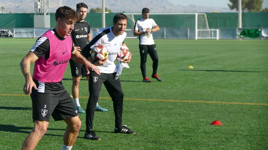 Óscar Sánchez (Oriola): «Míchel i el Girona són  un regal per al futbol»