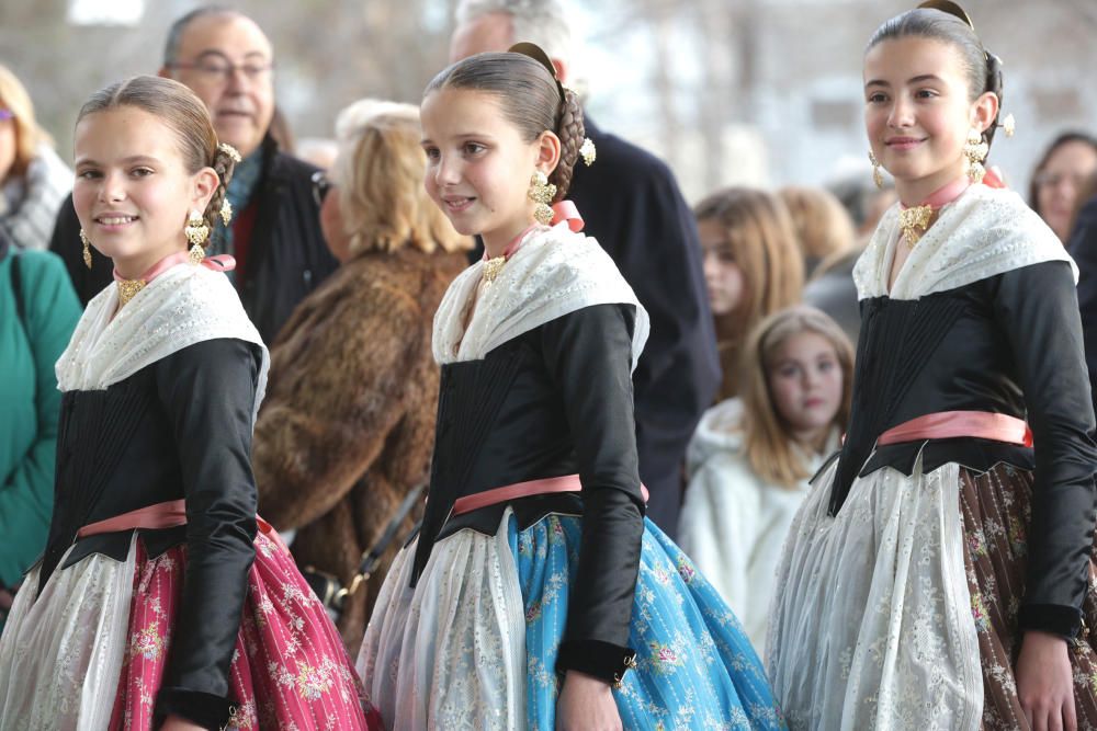 Estreno del jubón negro de la corte de la fallera mayor infantil 2019