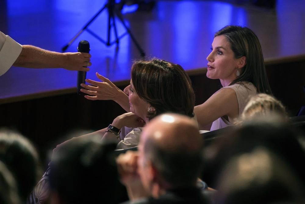 La Reina inaugura en Oviedo los cursos de verano de la Fundación