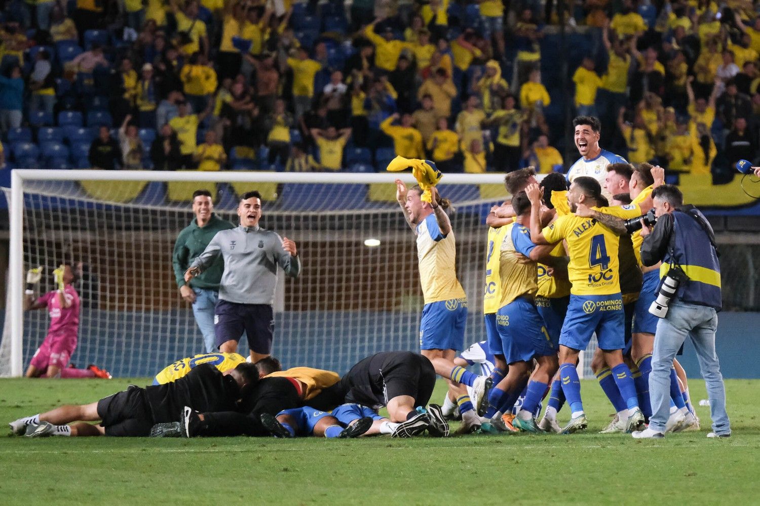 Ascenso de la UD Las Palmas, la celebración en el Estadio de Gran Canaria