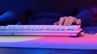 GXTrust presenta el GXT 882 Miami: un pack de teclado y ratón inalámbricos y una alfombrilla XXL
