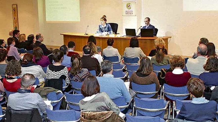 Una sesión formativa en el Colegio de Graduados Sociales.