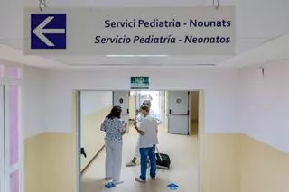 Un millar de niños de la Marina Baixa sin atención por la falta de pediatras en el Hospital Comarcal
