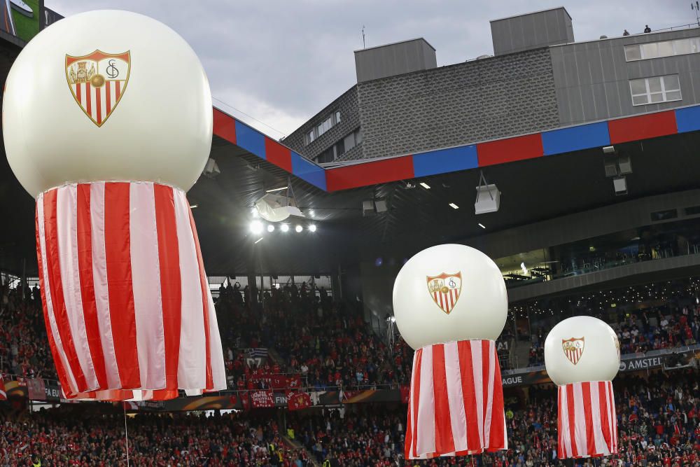 Las mejores imágenes de la final entre el Liverpool y el Sevilla.