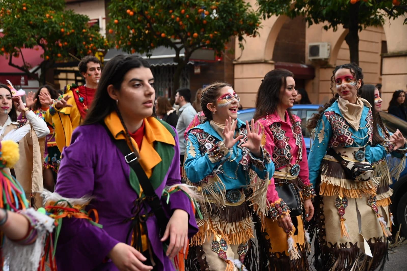 GALERÍA | Las Candelas de Santa Marina preludian el Carnaval de Badajoz