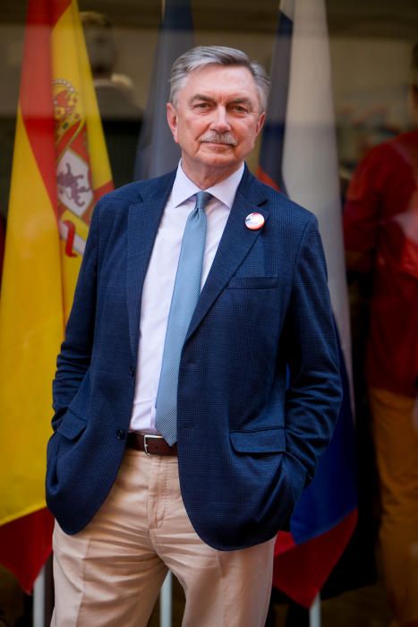 El embajador de la Federación Rusa en España, Yuri Petrovich, inaugura el nuevo local de la Casa de Rusia en Alicante