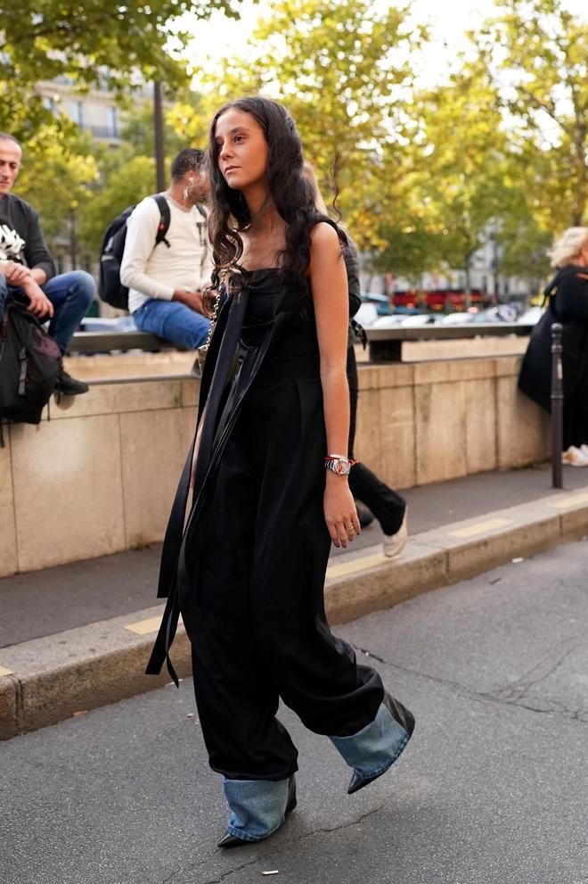 Victoria Federica con un rompedor look en la Semana de la Moda de París