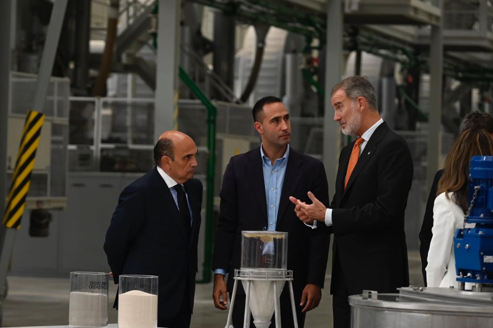 El rey Felipe VI visita Porcelanosa para conmemorar su 50 aniversario