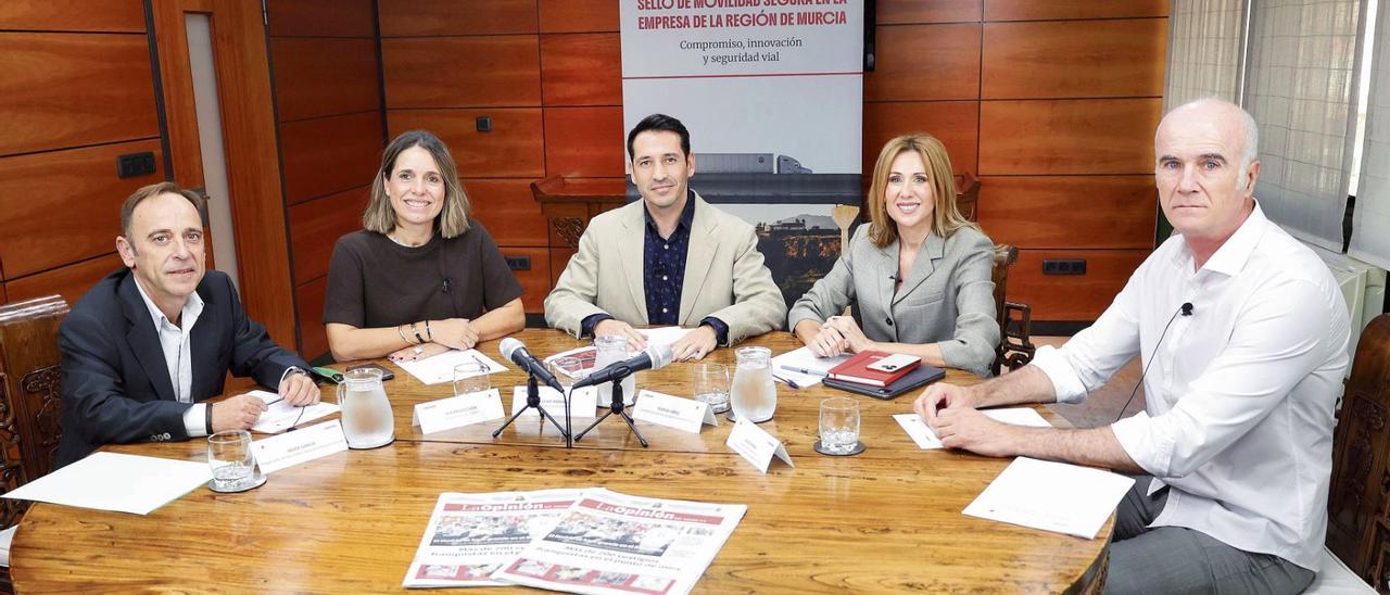 Un distintivo que ayudará a reducir los accidentes de tráfico en el trabajo en la Región