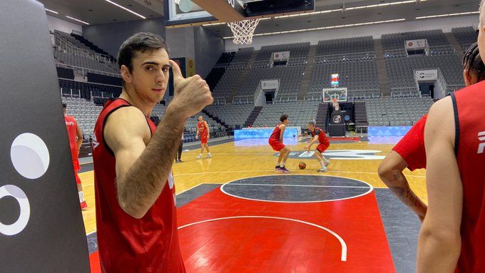 Les hores del Baxi abans del partit contra el Barça