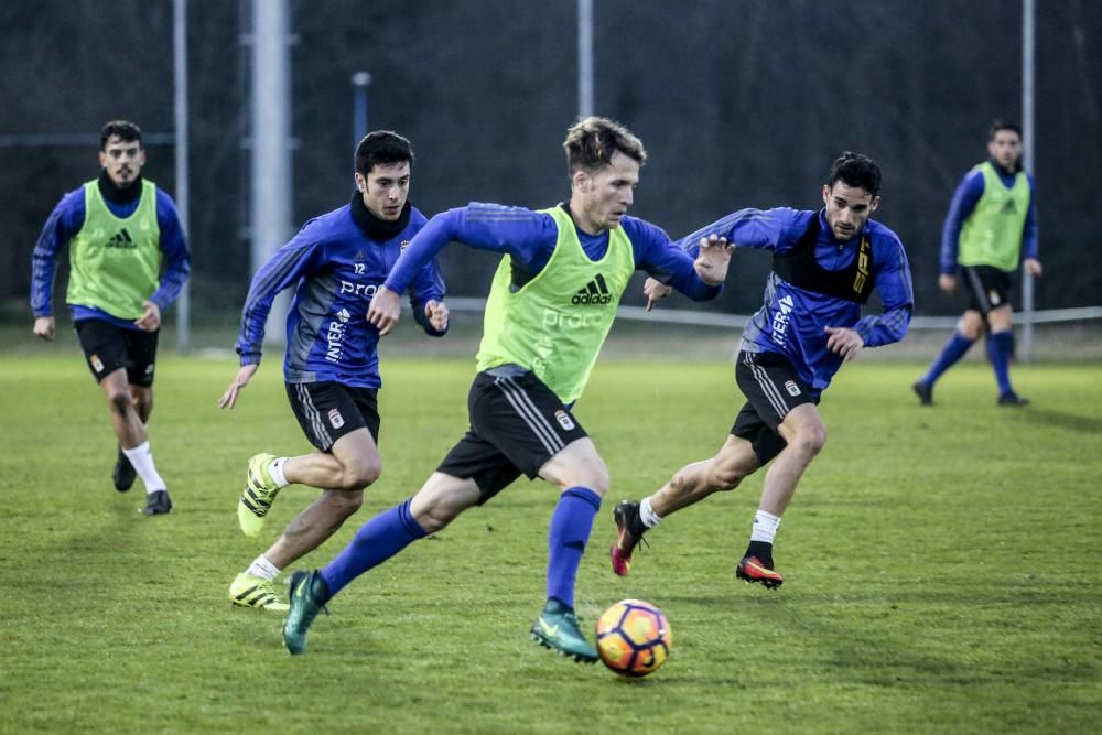 Entrenamiento a puerta abierta del Real Oviedo; día 2 de enero