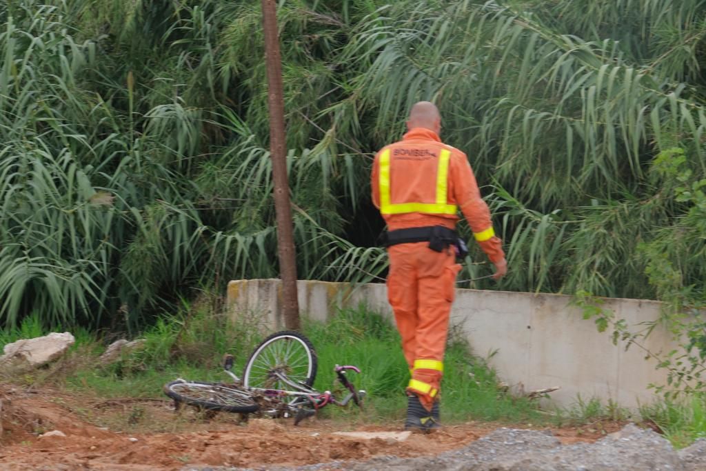 Desaparece un ciclista tras caer a la acequia de Tormos de Paterna
