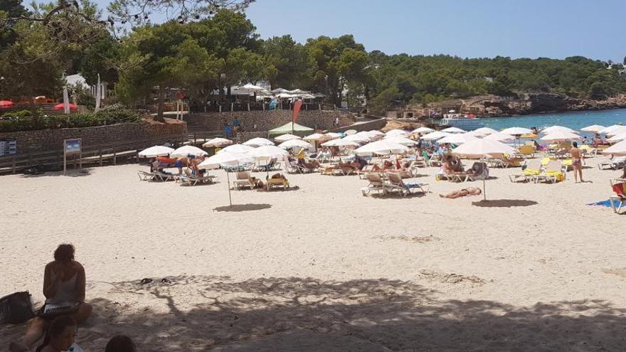 El PSOE denuncia el &quot;abandono&quot; de las playas de Sant Joan