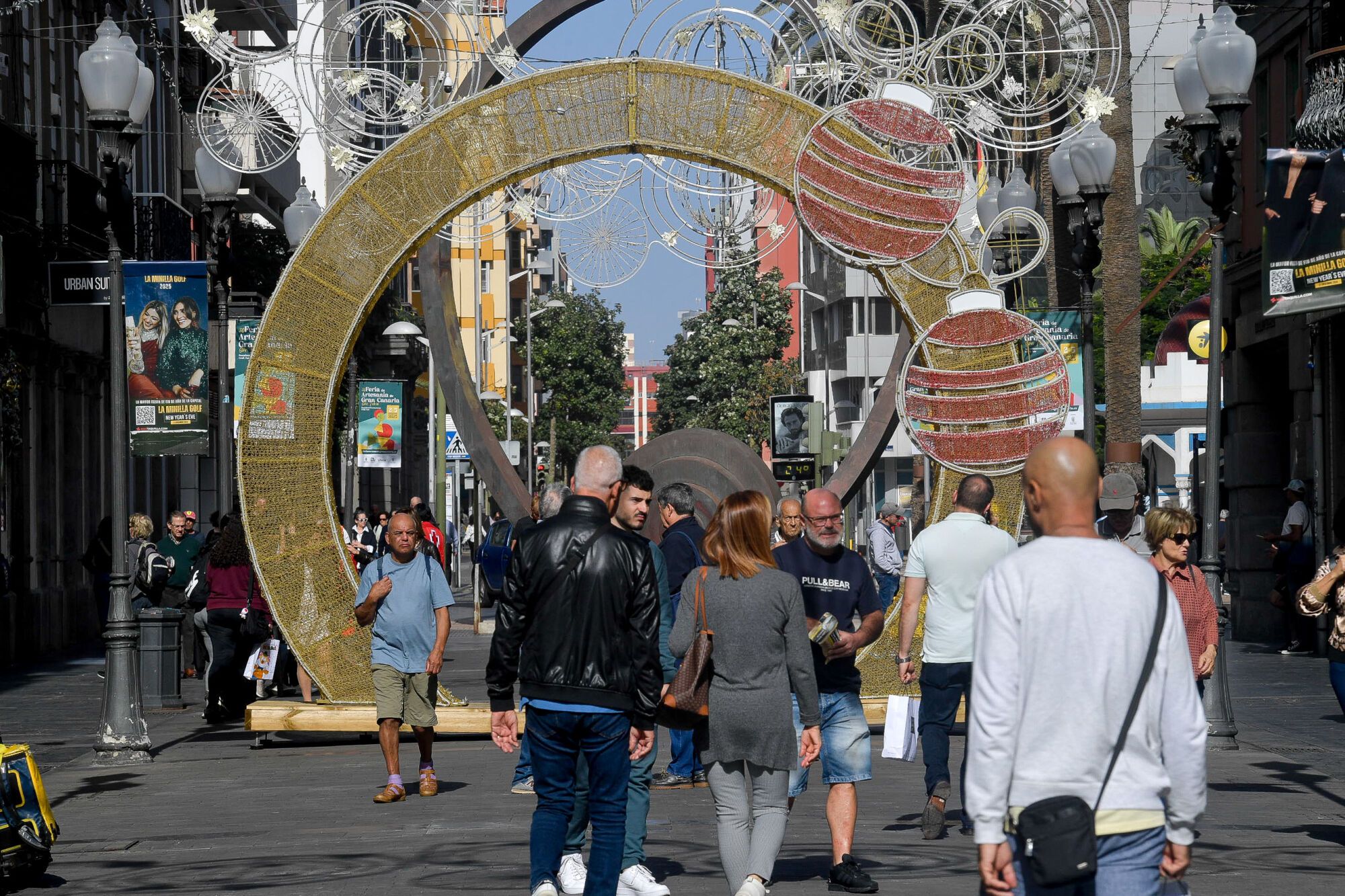 Colas y últimas compras navideñas en Las Palmas de Gran Canaria