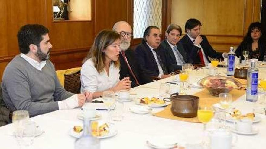 Beatriz Mato, durante el desayuno de ayer en el Club.