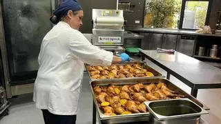 Pagar la luz o comer, Casa Caridad ayuda a 100 familias al día a celebrar la Navidad