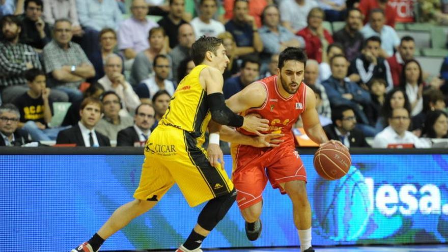 El UCAM vence en casa al Tenerife