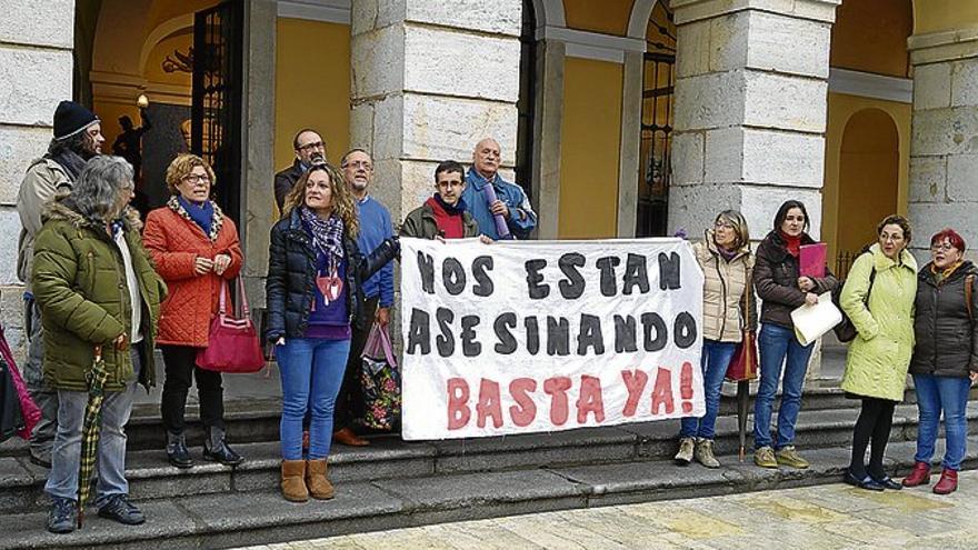 Podemos rompe el silencio por las víctimas de la violencia machista