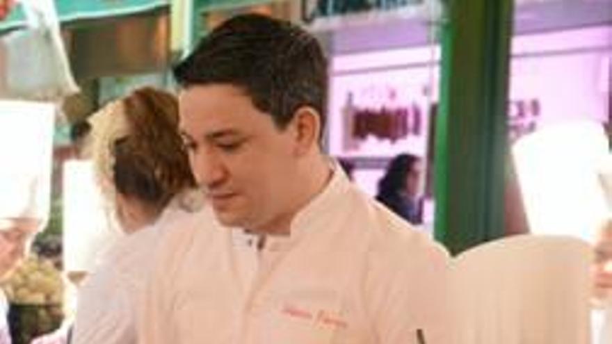 Los talleres de cocina del Mercat de Xàbia arrancan con un chef con estrella Michelin