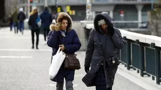 Consejos del 112 para soportar el frío polar que llega a Aragón este fin de semana